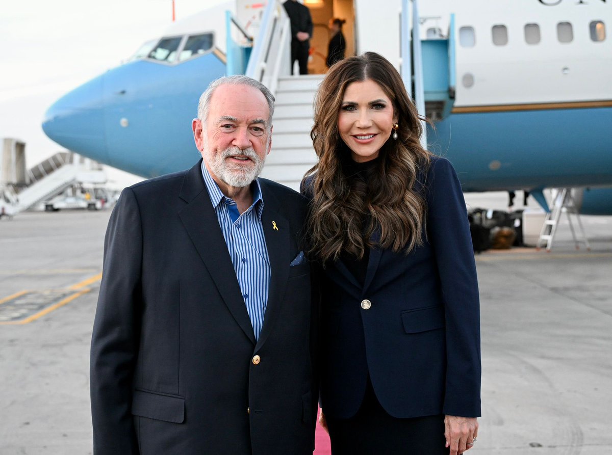 An absolute pleasure to welcome @sec_noem to Israel particularly on the eve of Jerusalem Day. The U.S.-Israel alliance is strong and steadfast. The United States stands with the people of Israel!