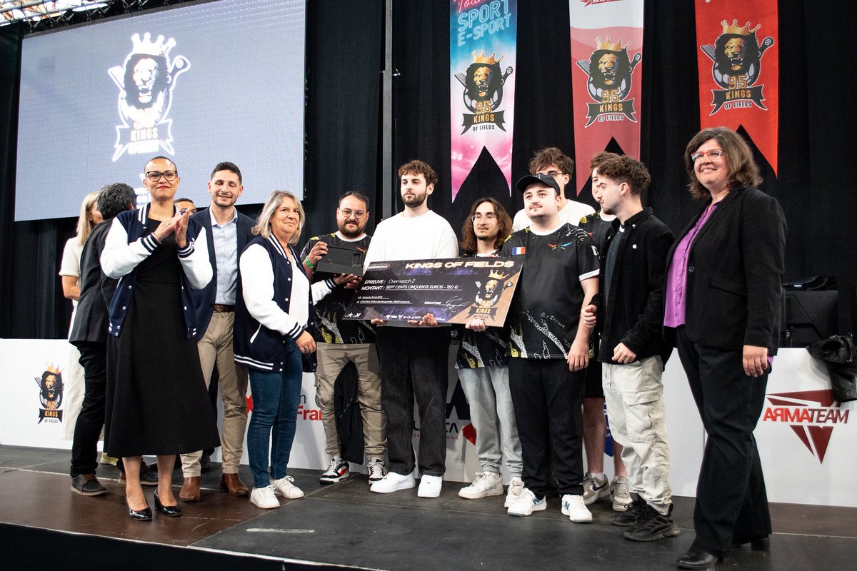 ArmaTeam (@armateam) on Twitter photo #95KOF 🦁
La première édition du tournoi Overwatch 2 a tenu toutes ses promesses ! 💫
Félicitations aux équipes ! 🔥
🥇<a href="/ElementWasp/">Element Wasp</a>
🥈<a href="/FrostTails/">Frost Tails 🕺</a>
🥉<a href="/Soenyy_/">Søeny 🐢</a> FC
4e <a href="/FrCouteau/">France Couteau</a> #95KOF 🦁
La première édition du tournoi Overwatch 2 a tenu toutes ses promesses ! 💫
Félicitations aux équipes ! 🔥
🥇<a href="/ElementWasp/">Element Wasp</a>
🥈<a href="/FrostTails/">Frost Tails 🕺</a>
🥉<a href="/Soenyy_/">Søeny 🐢</a> FC
4e <a href="/FrCouteau/">France Couteau</a>