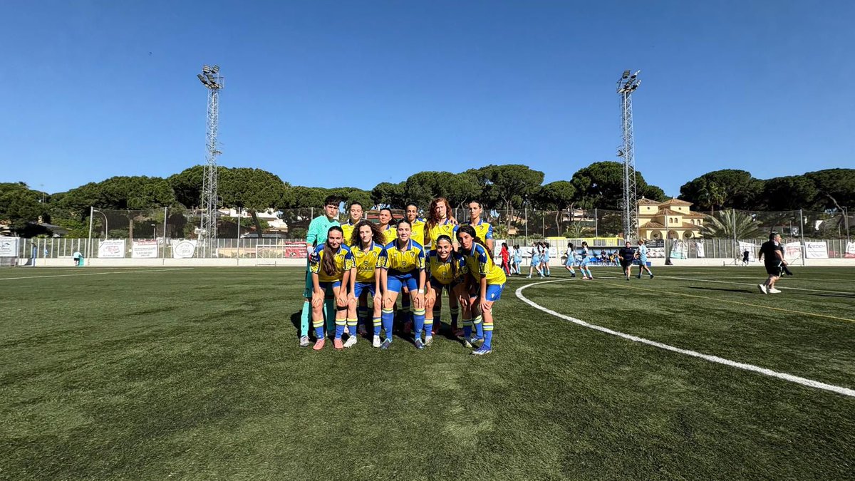 RFAF (@rfaf) on Twitter photo 🏆 Copa de Andalucía Senior Femenina
🔴 Arranca la final
⚔️ <a href="/CiudadAlcalaCF/">Azvi Ciudad Alcalá CF</a> 🆚 <a href="/Cadiz_CFFem/">Cádiz CF Femenino</a>
👤 <a href="/dayi_sevilla/">Daiana Borrego</a> , responsable de fútbol femenino #RFAF, asiste al partido
💟#FútbolRFAF 🏆 Copa de Andalucía Senior Femenina
🔴 Arranca la final
⚔️ <a href="/CiudadAlcalaCF/">Azvi Ciudad Alcalá CF</a> 🆚 <a href="/Cadiz_CFFem/">Cádiz CF Femenino</a>
👤 <a href="/dayi_sevilla/">Daiana Borrego</a> , responsable de fútbol femenino #RFAF, asiste al partido
💟#FútbolRFAF