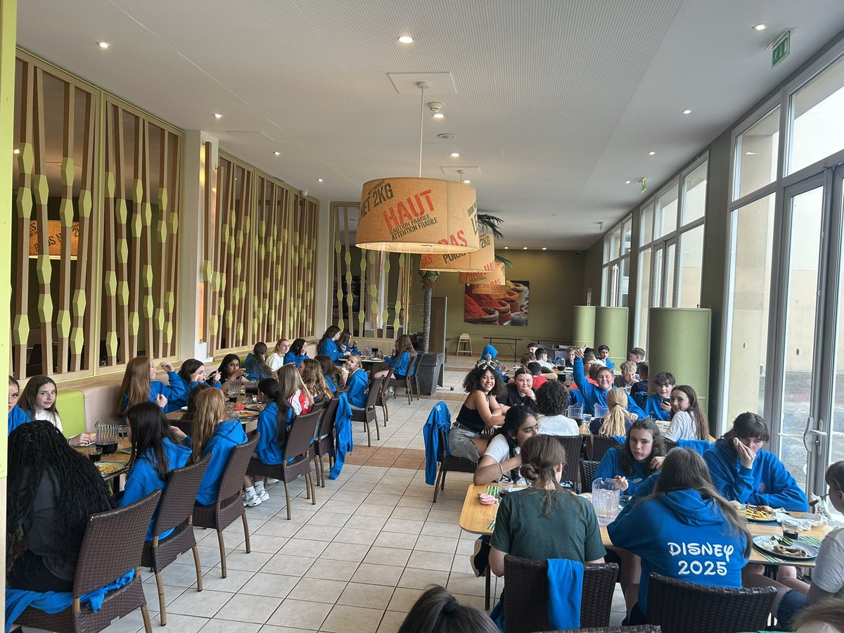 Back from our day in the park. Time for dinner 🥘 <a href="/StreetlyAcademy/">The Streetly Academy</a>