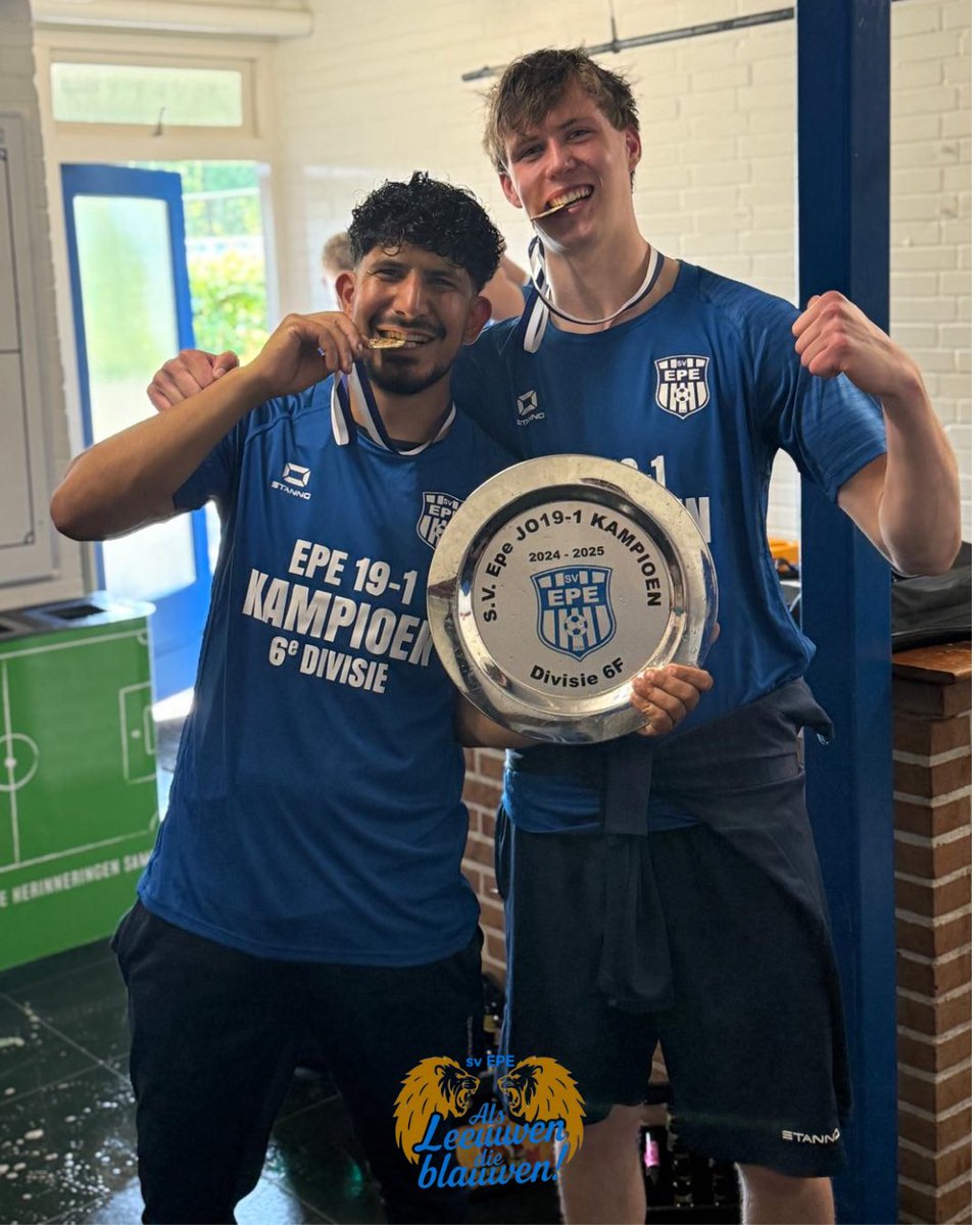 Affie11's tweet photo. Met trots kunnen we terug kijken op een geweldig seizoen van Epe O19-1. Ongeslagen kampioen in de 6e divisie!

We maken ons nu op voor de belangrijkste uitwedstrijd ( UIT naar D��sseldorf) als afsluiting van dit jaar. 

💙💙 https://t.co/lN05QMRgmm