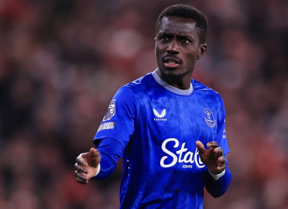 Idrissa Gana Gueye is the top tackler in the Premier League this season and records a fifth podium finish. He finishes the campaign with 133 🔵⚽️

2016/17 - 1st: 136
2017/18 - 2nd: 117
2018/19 - 2nd: 142
2022/23 - 3rd: 97
2024/25 - 1st: 133