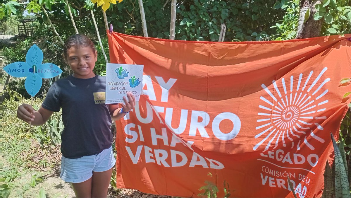 FMatarraton's tweet image. #LaEsquinaDeLosCuentos de @zapatoenmano_bioconstruccion seguimos desarrollando la iniciativa de #LosGuardianesDelMedioAmbiente en Chorrera un proceso articulado con la Fundacion Cultural La Sombra Del Matarraton con la participacion de niñas y niños de Chorrera, Atlantico.
#Paz