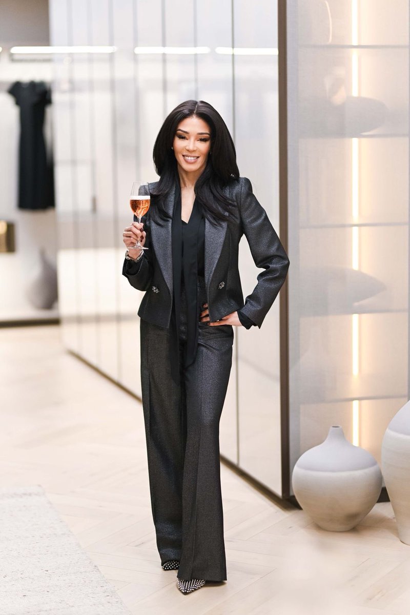 I’m utterly exhausted yet profoundly humbled. Curating a luxurious experience featuring an array of prestigious brands under one roof is no small endeavor! The inaugural BUBBLES &amp; BUMPS event was a resounding success! Cheers to everyone who made it possible! 🥂🙏🏽❤️