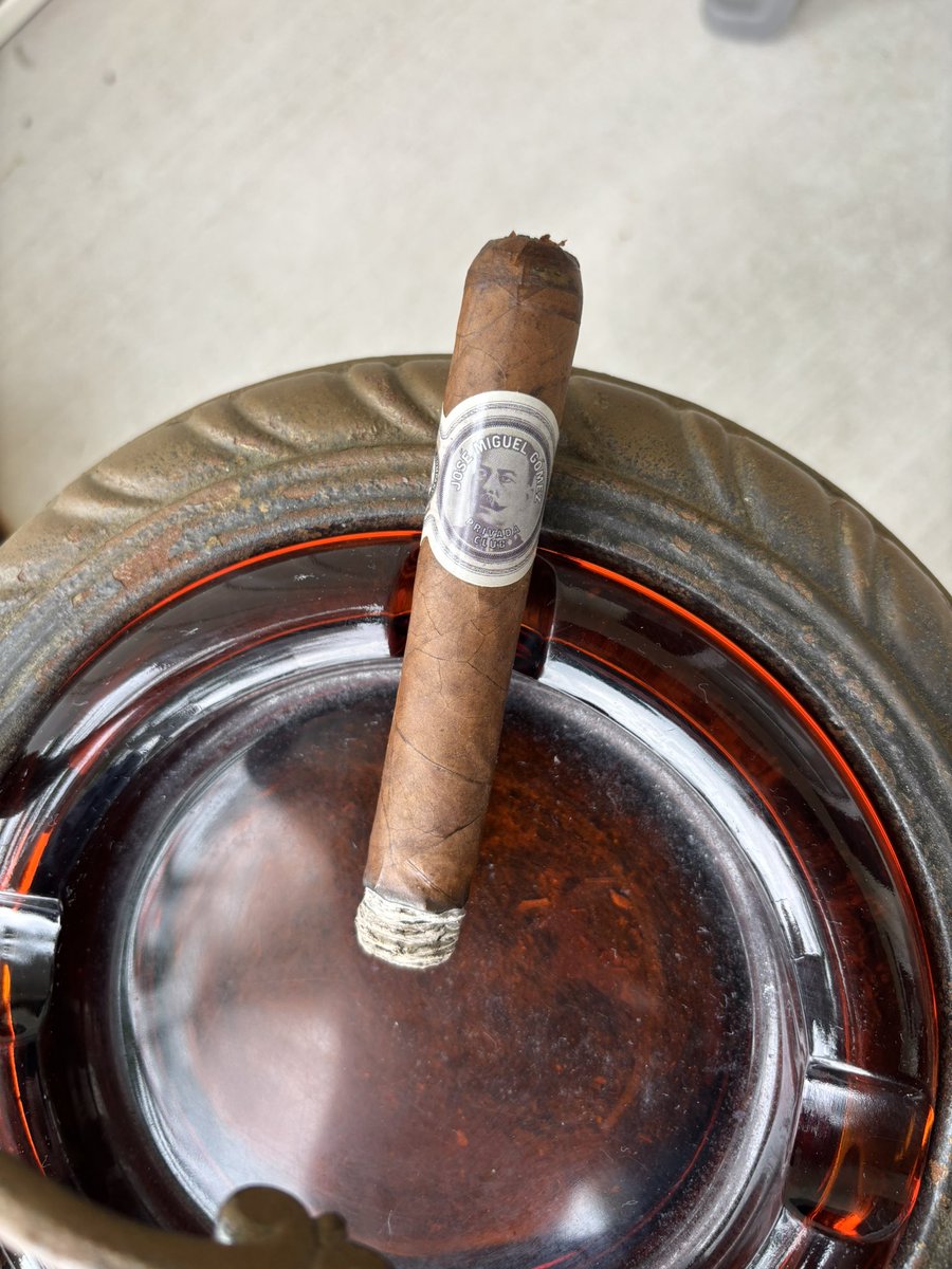 @montenegrocigars Jose Miguel Gomez for today’s session
