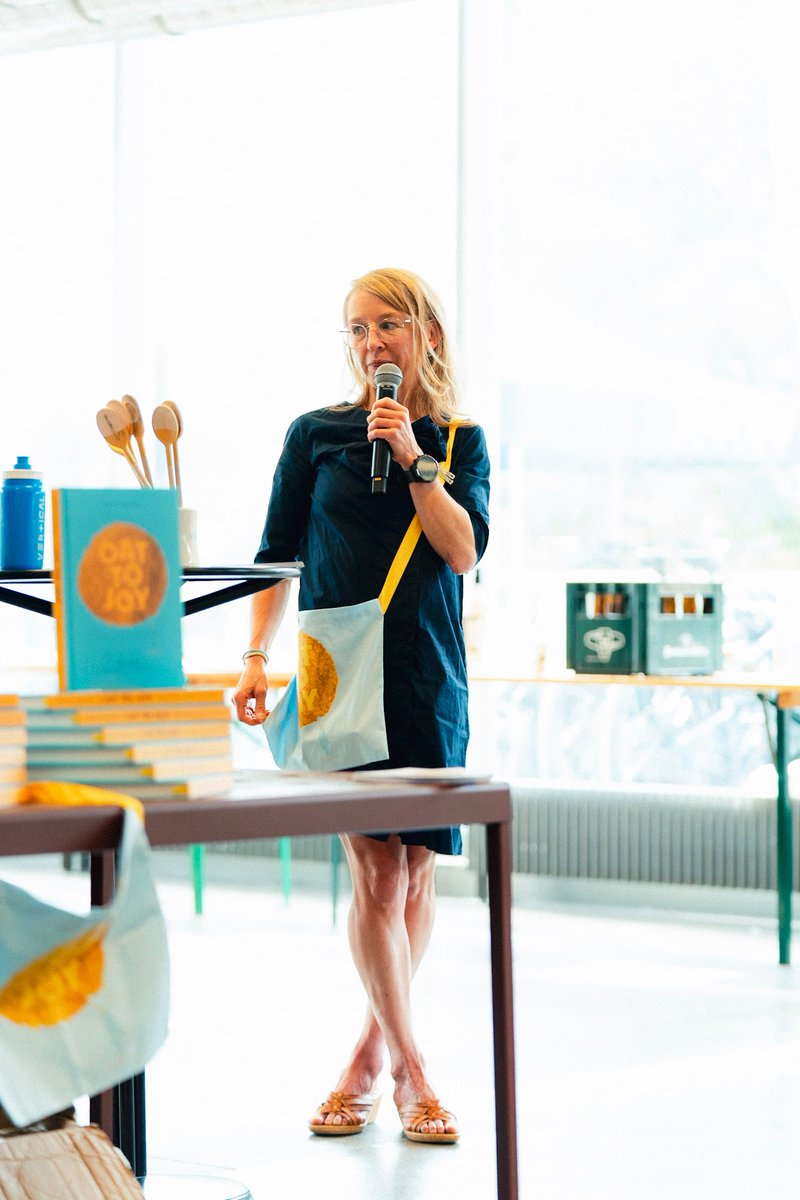 Emma Pooley (@pooleyemma) on Twitter photo Official vernissage for Oat To Joy✨
Thank you everyone who joined to celebrate the book & first winners of the #oatstanding Golden Spoon awards!
Extra thanks to <a href="/a_whitehead1/">Dr Amy Whitehead</a> + <a href="/vertical_coffee/">vertical_coffee</a> + IRIS #IRideInStyle + Alpkit + Watson Creation + HeyHeyDeHaas
📸Thomas Lecomte Official vernissage for Oat To Joy✨
Thank you everyone who joined to celebrate the book & first winners of the #oatstanding Golden Spoon awards!
Extra thanks to <a href="/a_whitehead1/">Dr Amy Whitehead</a> + <a href="/vertical_coffee/">vertical_coffee</a> + IRIS #IRideInStyle + Alpkit + Watson Creation + HeyHeyDeHaas
📸Thomas Lecomte