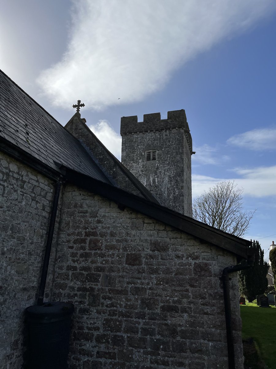 Barb_Drummond's tweet photo. #Llanmaes #SteepleSunday https://t.co/oKXLo7zpS9