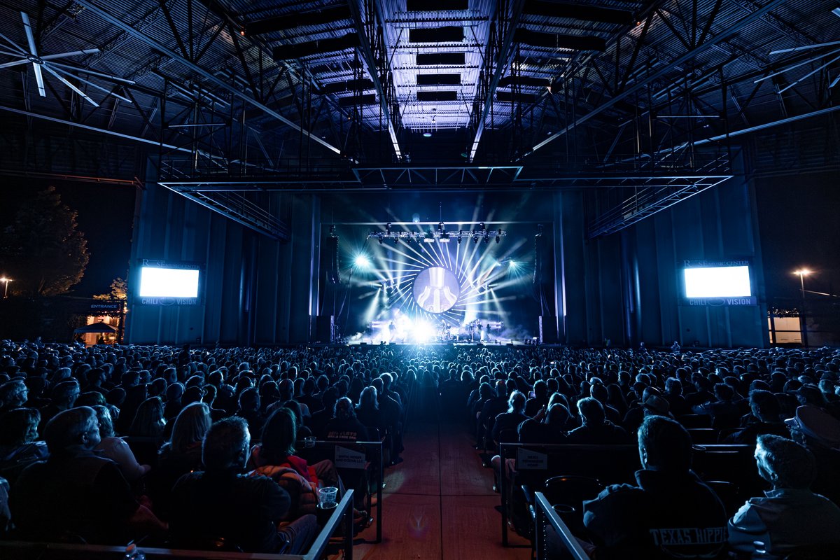 Rose Music Center (@rosemusiccenter) on Twitter photo Wish you were here for <a href="/BritFloydBand/">Brit Floyd Official</a>'s and their first sold out concert of the season 🌈⃤
Photo by Alexander Pirro Wish you were here for <a href="/BritFloydBand/">Brit Floyd Official</a>'s and their first sold out concert of the season 🌈⃤
Photo by Alexander Pirro