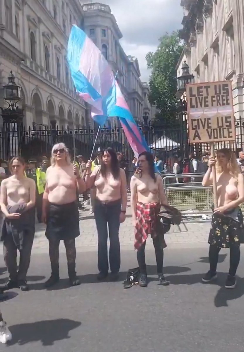 Mother Superior (@t0mb0y0) on Twitter photo Hey <a href="/unitetheunion/">Unite the union: join a union</a> <a href="/NEUnion/">National Education Union</a>
Whose dolls? Your dolls.
#ProtectTheDolls
Including these men…
#TransWomenAreConMen
#OperationLetThemBeSeen Hey <a href="/unitetheunion/">Unite the union: join a union</a> <a href="/NEUnion/">National Education Union</a>
Whose dolls? Your dolls.
#ProtectTheDolls
Including these men…
#TransWomenAreConMen
#OperationLetThemBeSeen