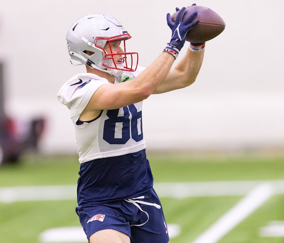 Carlos A. Lopez (@lostalkspats) on Twitter photo #Patriots undrafted free-agent WR Efton Chism III has been repping extensively in the slot at OTAs — Chism’s quickness and change of direction ability has stood out, per <a href="/MikeReiss/">Mike Reiss</a>.
Other reports have stated that Chism has been getting reps with some of New England’s starters. #Patriots undrafted free-agent WR Efton Chism III has been repping extensively in the slot at OTAs — Chism’s quickness and change of direction ability has stood out, per <a href="/MikeReiss/">Mike Reiss</a>.
Other reports have stated that Chism has been getting reps with some of New England’s starters.