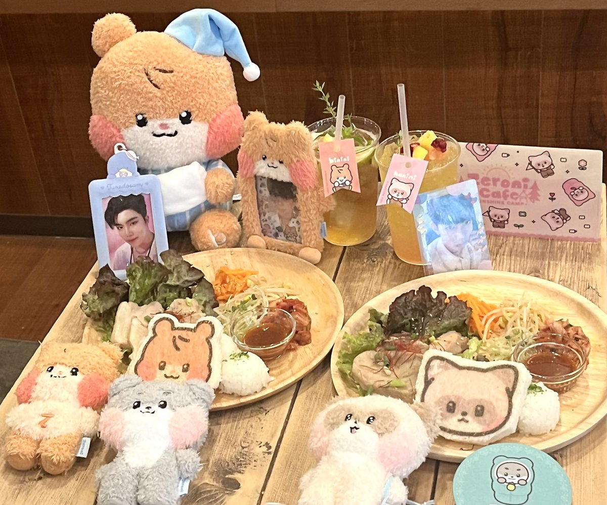 zhanghaozblove's tweet photo. ゼロニカフェ行ってきた!!
ゼロニたち可愛くて幸せだった💗
ご飯美味しかったからもう一回行きたい笑
#zeronicafe #ZEROBASEONE好きな人と繋がりたい #zeroseと繋がりたい https://t.co/mV1zJNn9TX