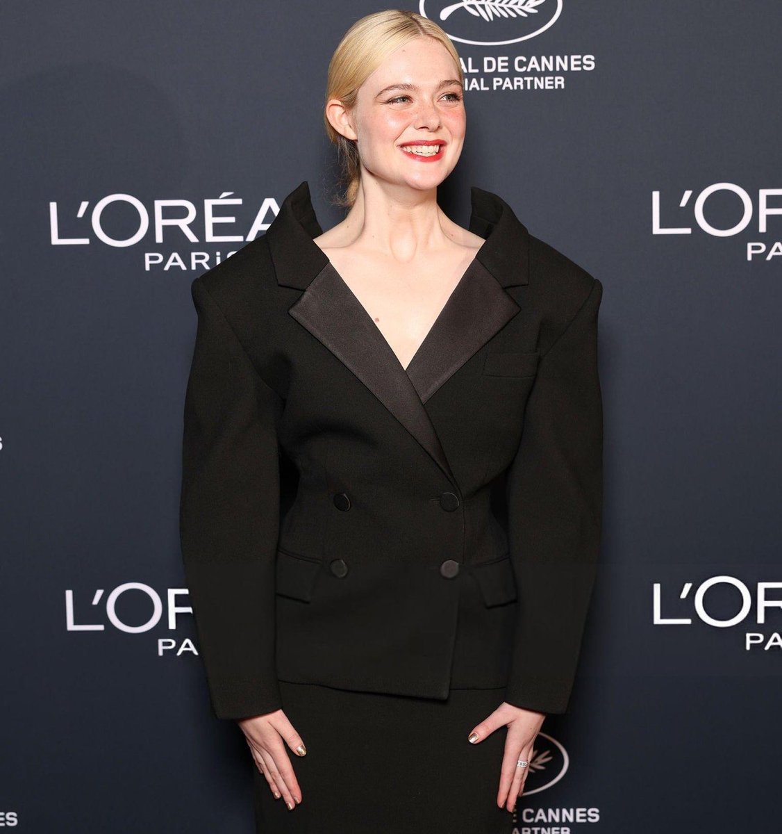 JapanElle's tweet photo. カンヌ国際映画祭にて
#ellefanning #エルファニング https://t.co/ES86jravpL