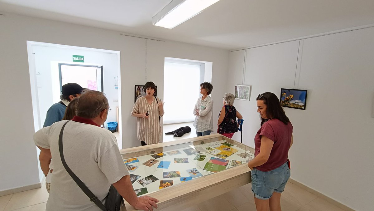 Ayer clausuramos nuestras exposición sobre “los polinizadores en el cambroño” con visita de alguno de nuestros socios guiada por nuestra vicepresidenta <a href="/LMorenoWWF/">Laura Moreno Ruiz</a>