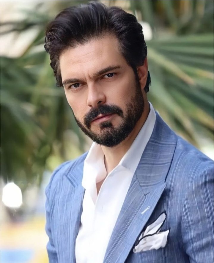 📍Mention Etkinliği  2

🎯 Hedef : 1000 Ment
                 Bol Rt Bol Fav 

✅ Etiket

HalilİbrahimCeyhan
#HalilİbrahimCeyhan