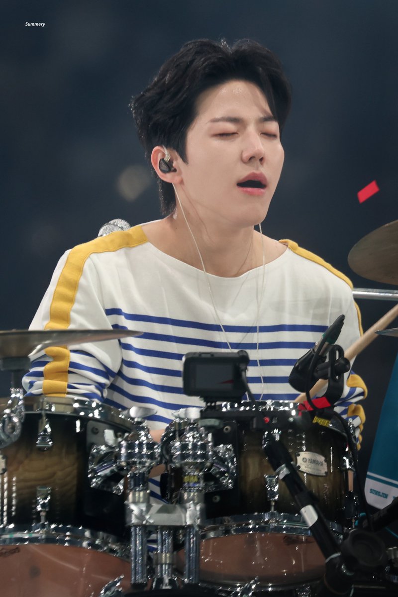 250509
#도운 #윤도운 #데이식스 #DAY6