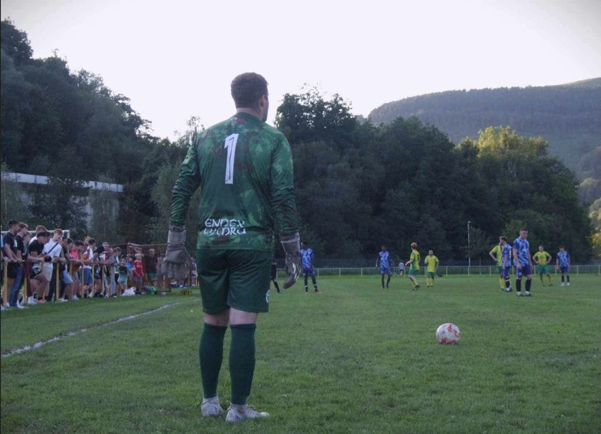 FreeAgentsFC's tweet photo. Name: Ben Griffiths
Age: 21
Location: Suffolk 
Position: Goalkeeper
Previous Clubs: Previously played in wales, play in the Army. Been recommended step 5 and above

Level looking for: Step 5 or above https://t.co/HL4pZPAlIE