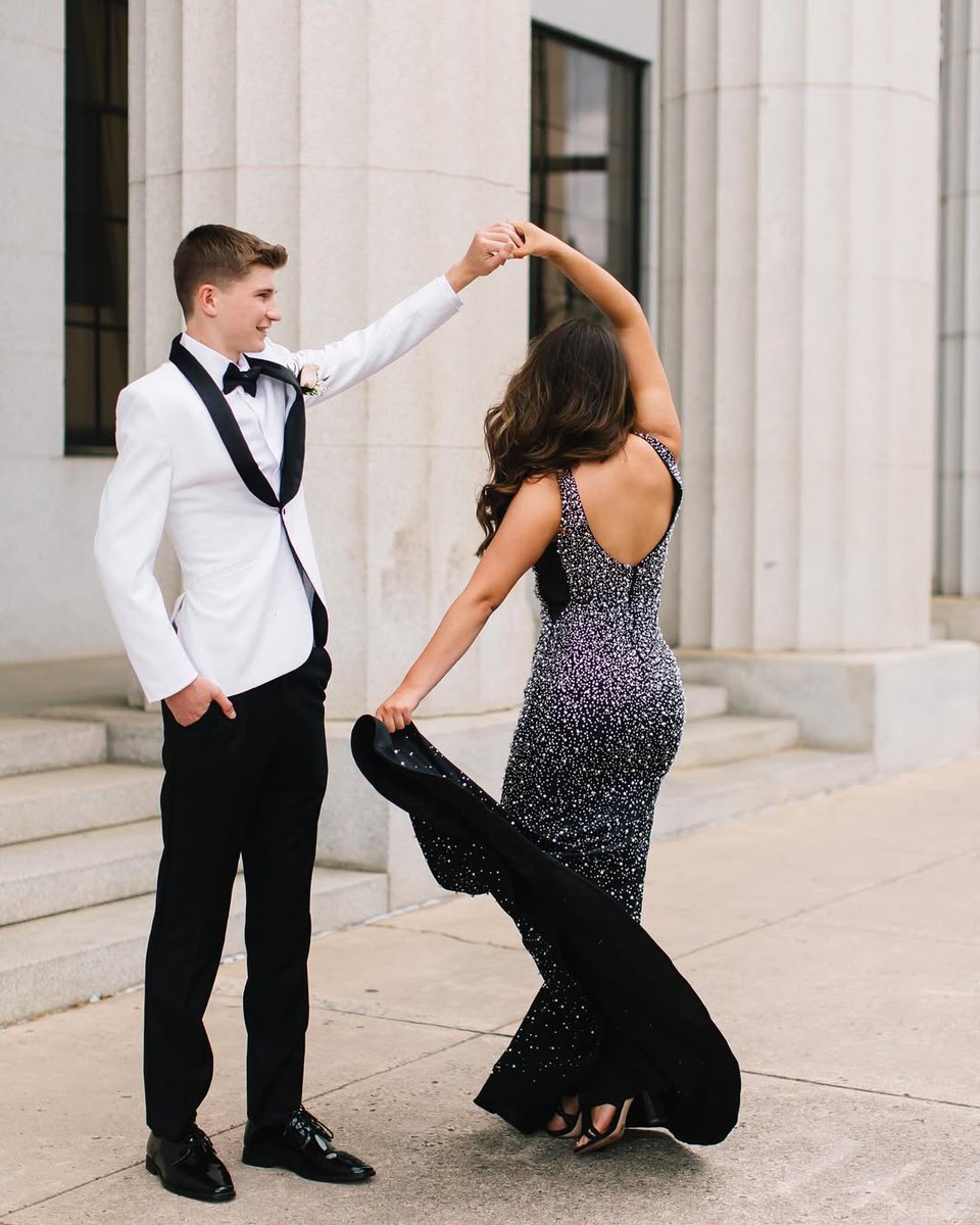 prom perfection 🖤✨☁️ -- Style 12030
📸: @ava_lay14