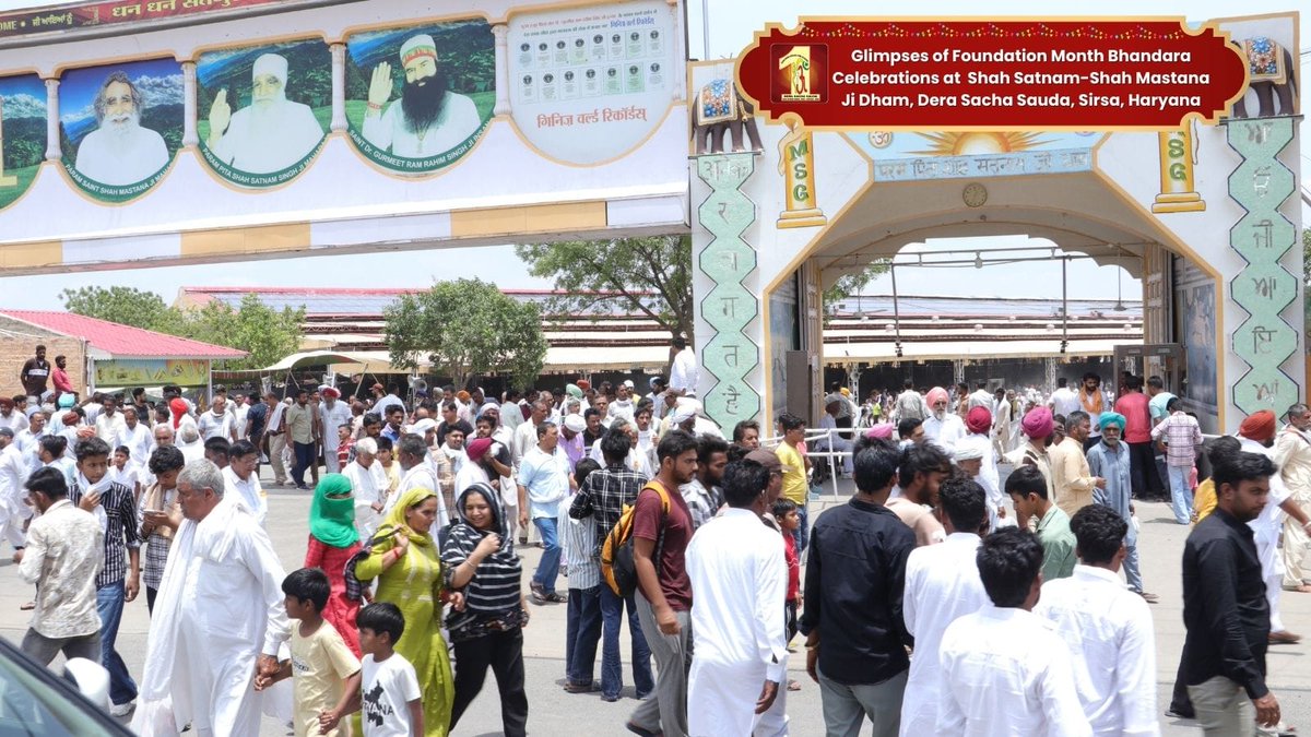 kh_insan926's tweet image. Today, celebrated the 77th #DSSFoundationMonth at Dera Sacha Sauda, Sirsa, with millions of devotees joining the Bhandara,  sang bhajans and absorbed the divine sermons of Saint Dr. Gurmeet Ram Rahim Ji, embracing love, service, and unity.