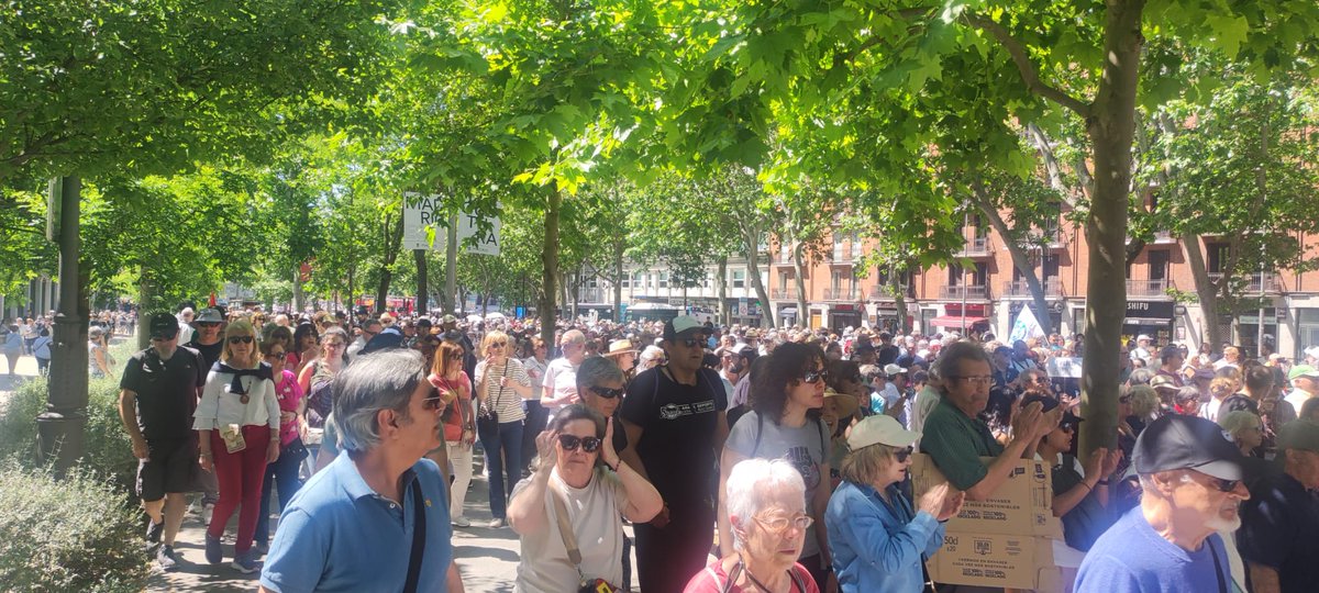 CGTGulla's tweet image. Hoy se ha vuelto a llenar Madrid de dignidad. Defendamos la sanidad pública como una trinchera. #SanidadPública #25Mayo #25M