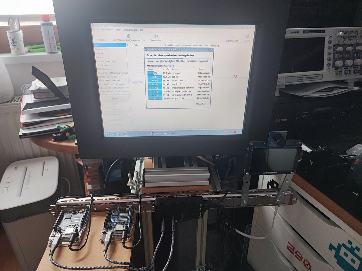 flummi1970's tweet photo. #Flummikuzius der #Techniker
Mein mobiler Programmierplatz nimmt langsam Formen an.
Es fehlt noch ein #Labornetzgerät (schon im Hause) ein #Breadboard (bestellt) und ein #WlanRouter (bestellt), dann kann ich bei schönem Wetter auch auf dem #Balkon programmieren 😜 https://t.co/UjC8He8eCL