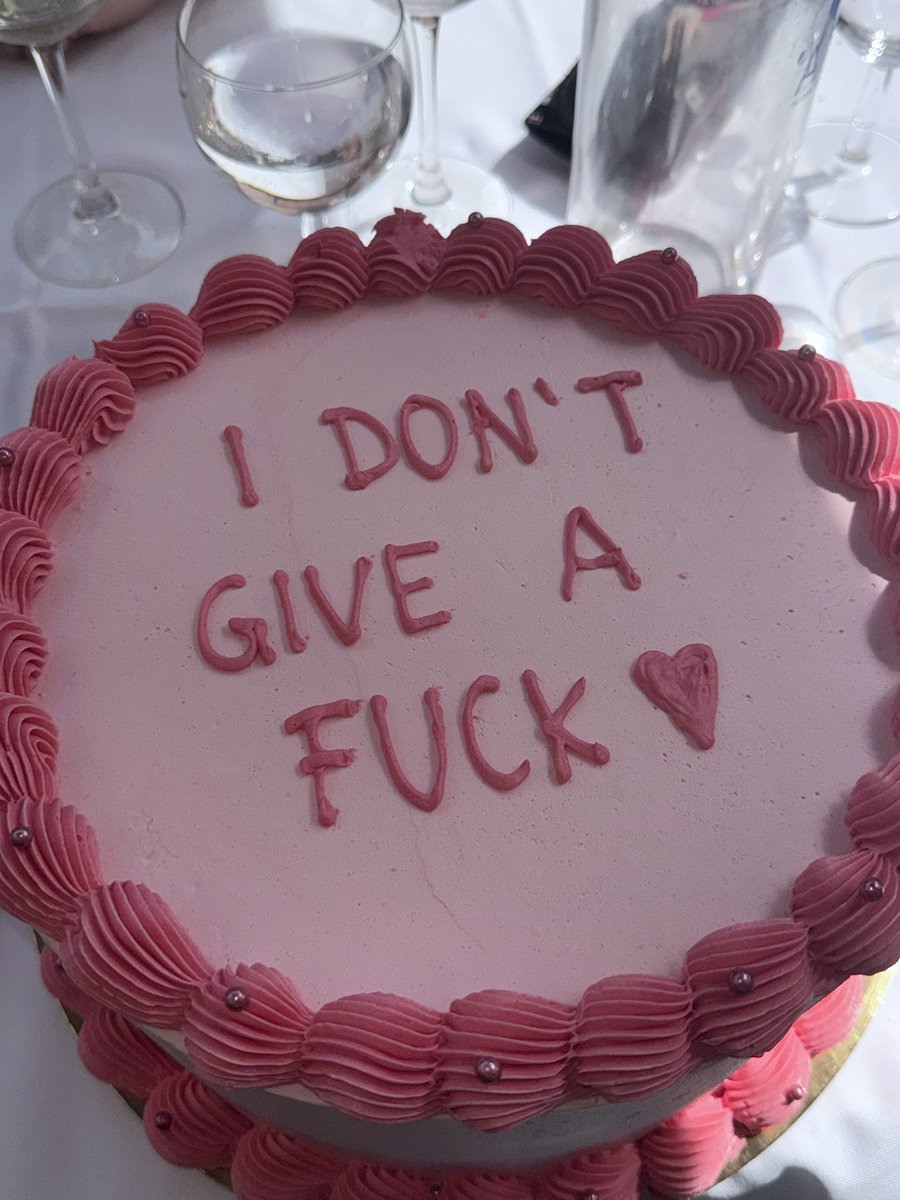 Giusto così❤️
Grazie ancora per gli auguri 🥂