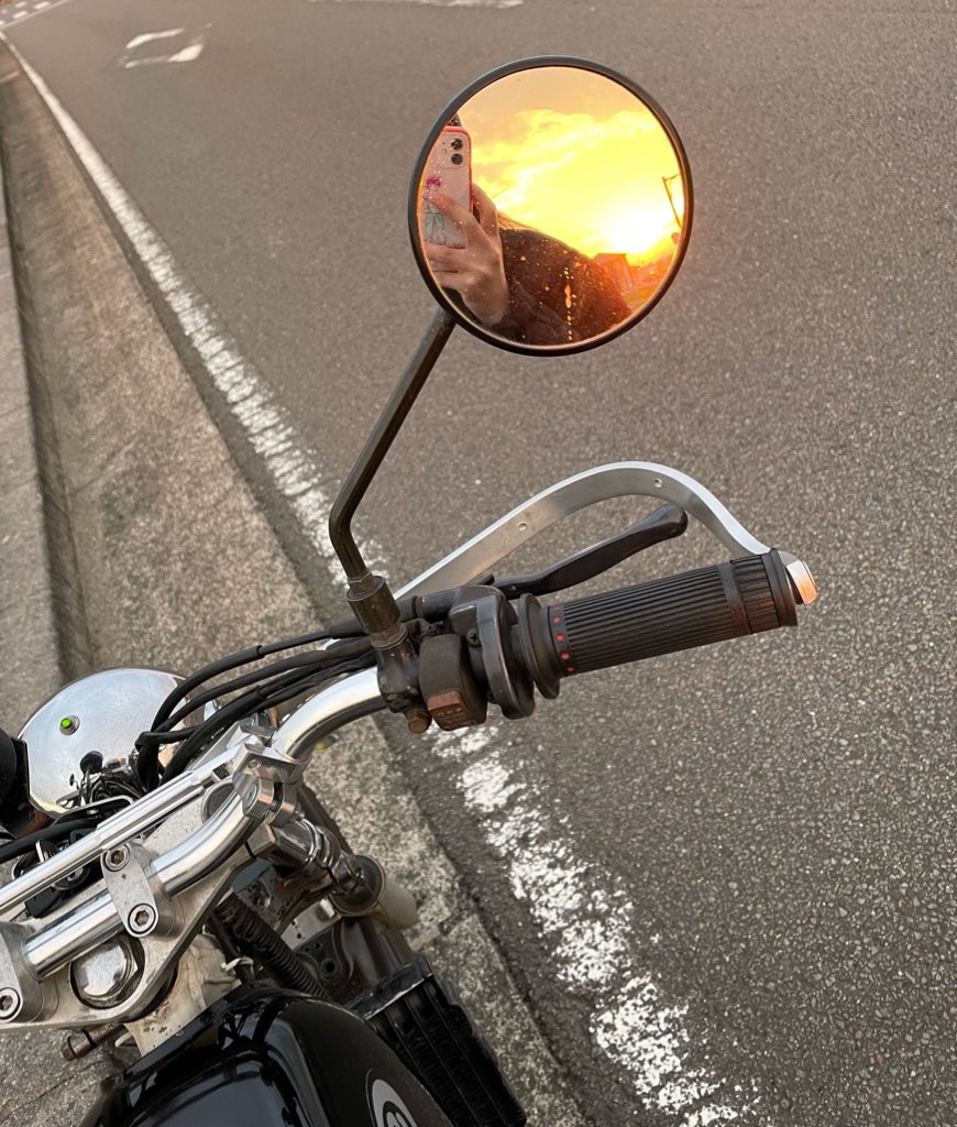 夕日をゲットだぜっ！
 #HONDA #APE80