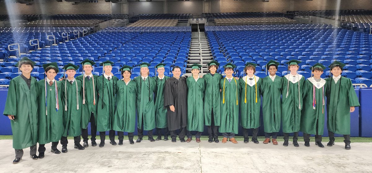 This is always one of our favorite pics of the year. Seniors - best of luck, you'll be missed!