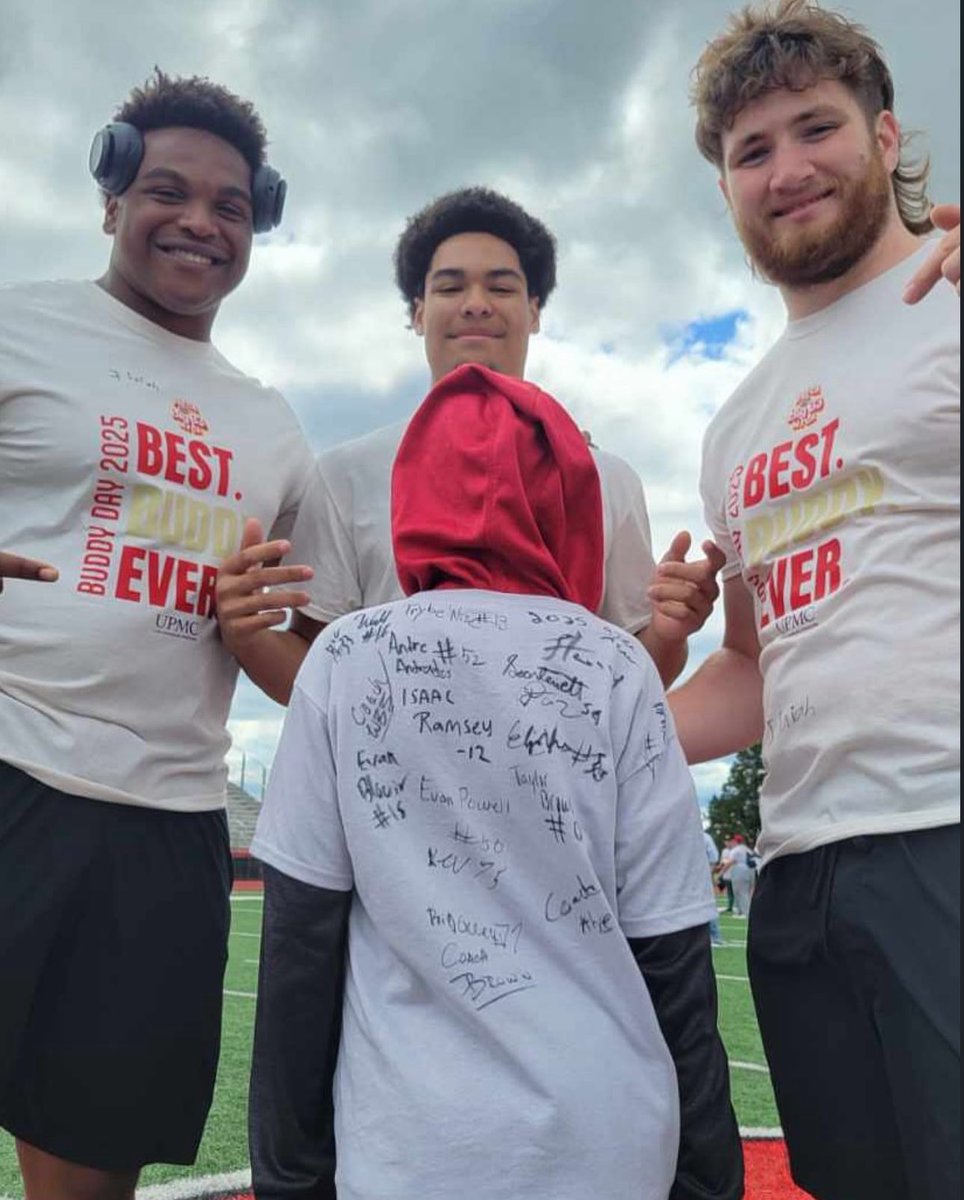 youtube.com/live/to7pdV3rB… 
Watch the big 33 game live ^^ 
Go MARYLAND 🦀