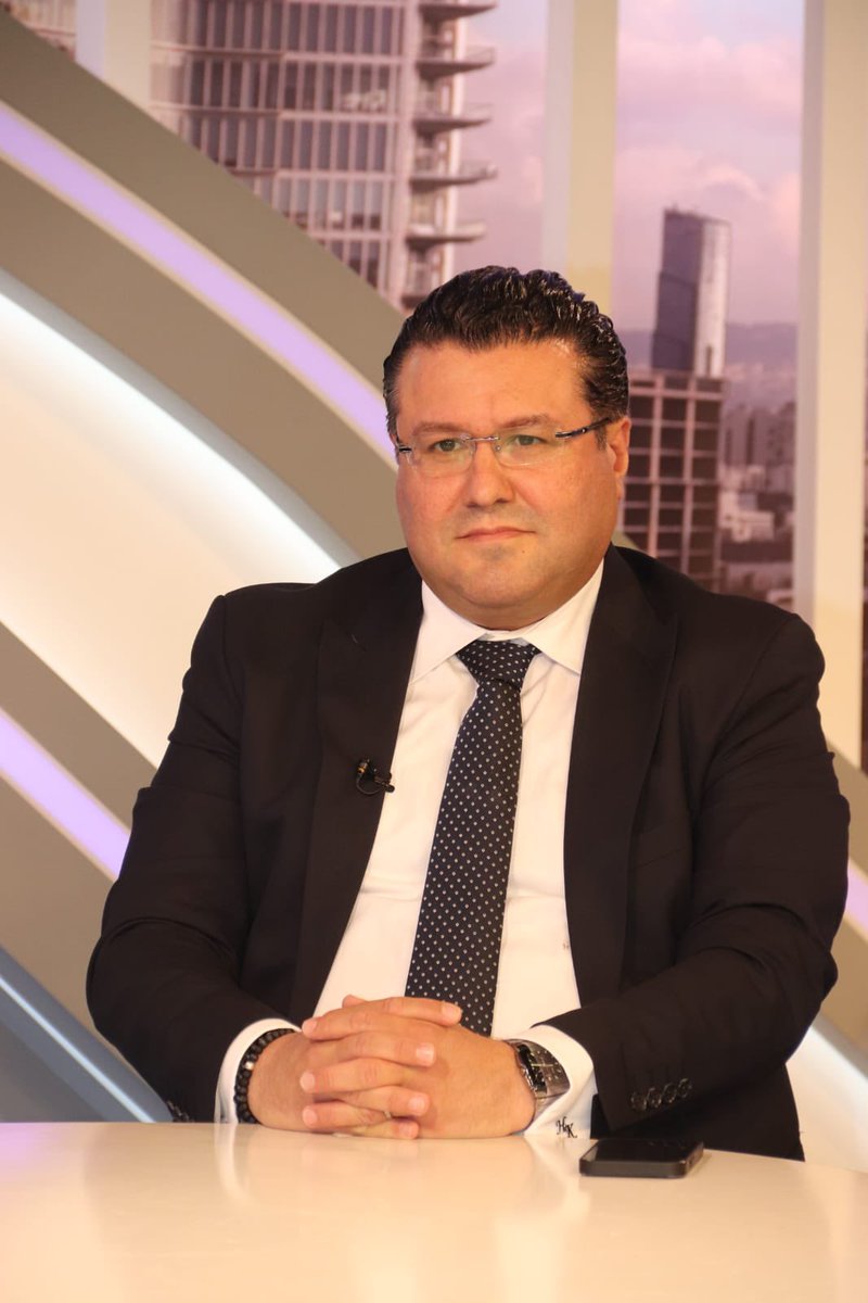 مقتطفات من مقابلتي على شاشة تلفزيون لبنان يوم امس،مع مديرة الأخبار، الإعلامية دينا رمضان، حيث تناولنا موضوع الانتخابات البلدية وتداعياتها من مختلف الجوانب السياسية والاجتماعية.
#الاخبار
#تلفزيون_لبنان