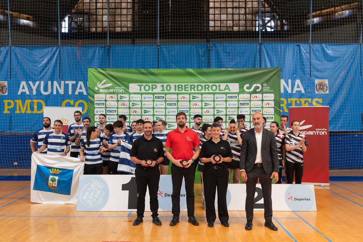 🏸 Bádminton España (@badmintonesp) on Twitter photo ‼️ El <a href="/CBIESLAORDEN/">RECRE I.E.S. LA ORDEN</a> reina en el #Top10Iberdrola por décima vez.
🏆 Consigue su cuarto título consecutivo tras derrotar al <a href="/BDM_Cartagena/">🏸 Puertas Padilla Cartagena Bádminton</a> en la final por un resultado global de 8-4.
🏅 También se ha reconocido a los MVP y al equipo arbitral.
➕ badminton.es/news/158681/El… ‼️ El <a href="/CBIESLAORDEN/">RECRE I.E.S. LA ORDEN</a> reina en el #Top10Iberdrola por décima vez.
🏆 Consigue su cuarto título consecutivo tras derrotar al <a href="/BDM_Cartagena/">🏸 Puertas Padilla Cartagena Bádminton</a> en la final por un resultado global de 8-4.
🏅 También se ha reconocido a los MVP y al equipo arbitral.
➕ badminton.es/news/158681/El…