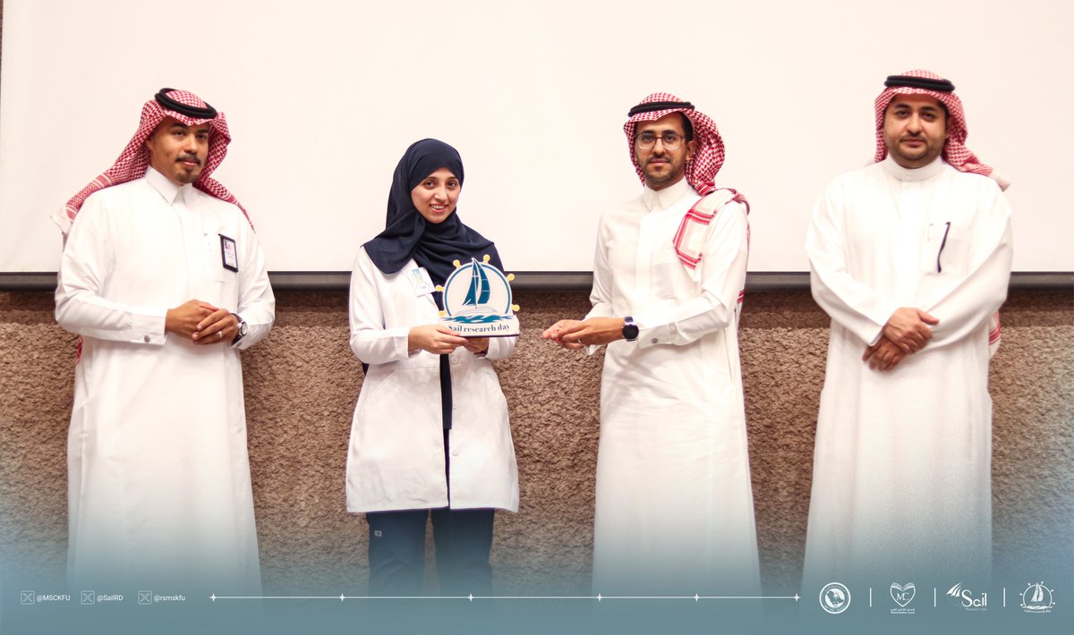 بعد منافسات ثرية ومعايير دقيقة، يسرنا الإعلان عن الفائزين في مسابقات يوم البحث العلمي، تقديراً لما قدموه من جودة وإبداع.

الفائز بالمركز الأول في منافسة العروض الشفهية: اسراء الغافلي

نبارك لهم هذا التميّز، ونتطلّع لمزيدٍ من العطاء والإنجاز 🥇✨

#SailResearchDay