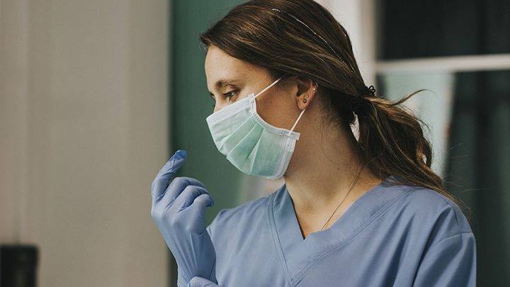 While tomorrow may be a holiday for many, please note that our doors don’t close for those who need emergent or urgent care. Our emergency department teams at our Olathe, Kansas City, Paola and Great Bend campuses are available 24/7. Select urgent care and pharmacy locations will