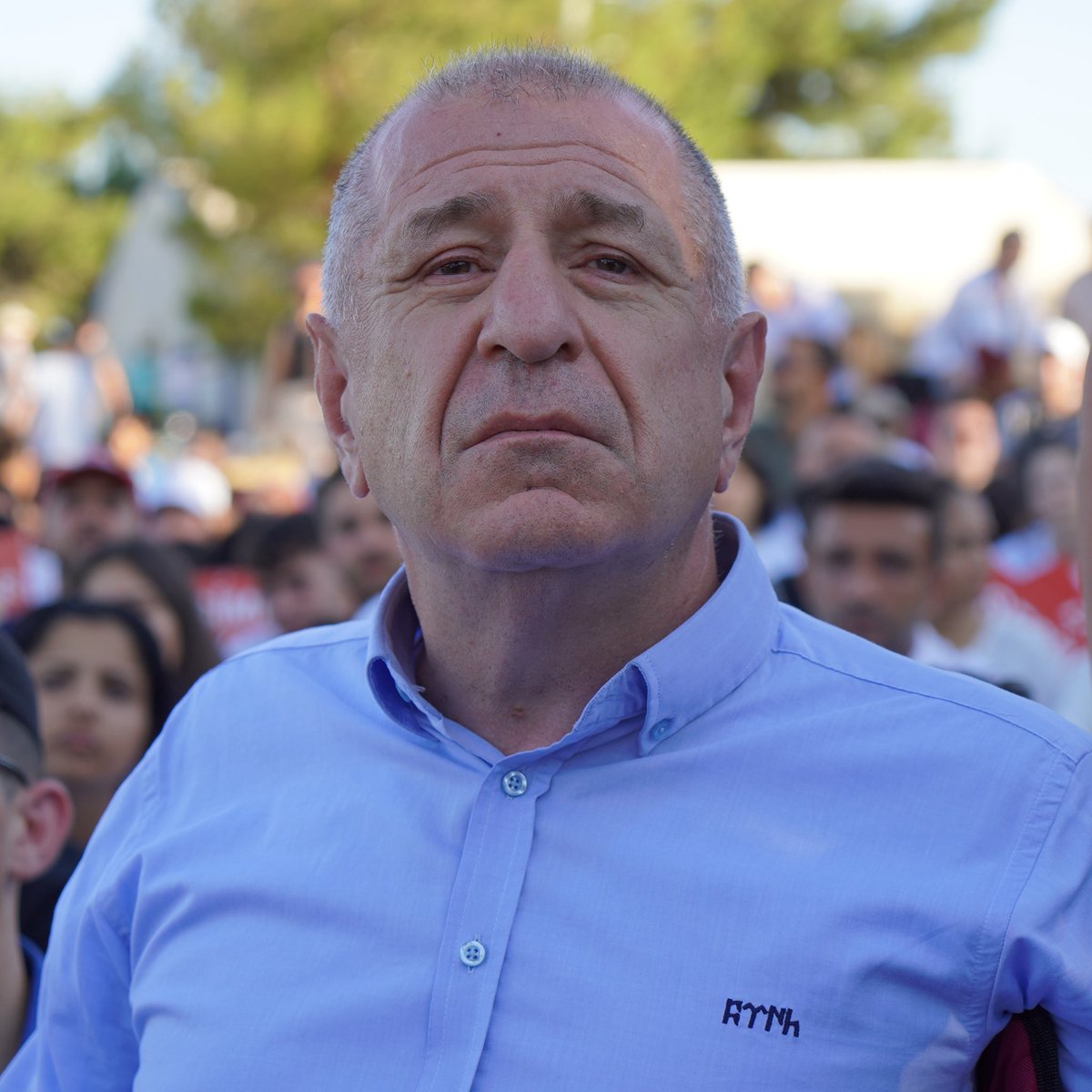 Solda; 3 polisin şehit, 21 askerin yaralandığı saldırının faili PKK’lı Yakup Akkan, beraat etti.

Sağda; ömrünü terörle mücadeleye adamış Prof. Dr. Ümit Özdağ 123 gündür tutuklu!