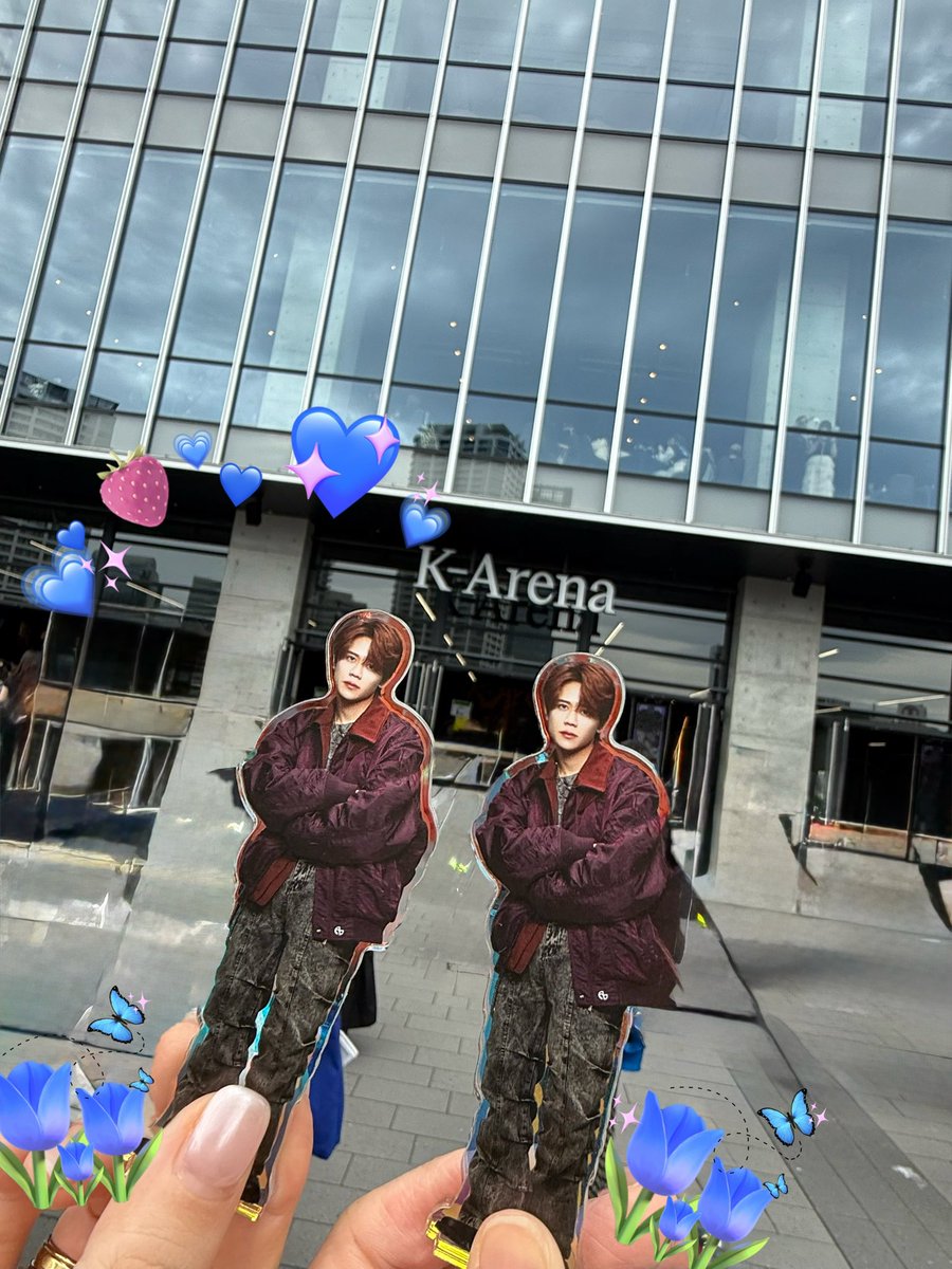 _bule_rouge1224's tweet photo. ハンドマイクも柾哉のメガネもありがとうございました🙏✨
相変わらずの最速レベル7だったけど楽しかったね〜👌🏻🍡💙 https://t.co/ePKkkcXso6
