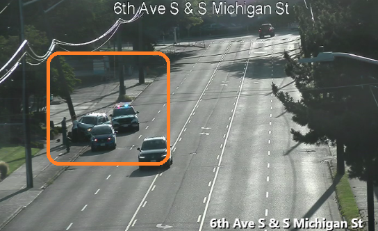Ang pagbangga sa S Michigan St sa 7th Ave s