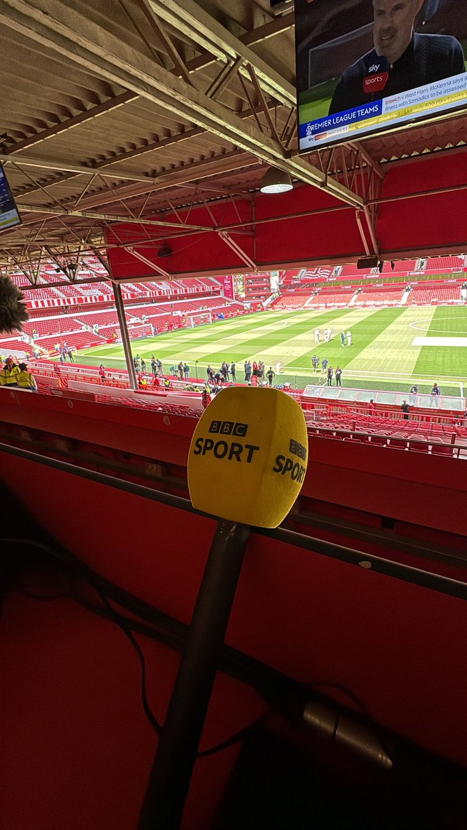 Paul Robinson (@gkpaulrobinson) on Twitter photo Good to get past security and be allowed in.
Here for the crunch game in the hunt for Champions League qualification.
Forest v Chelsea on <a href="/5liveSport/">BBC 5 Live Sport</a> with <a href="/Iandennisbbc/">Ian Dennis</a>
#NFOCHE Good to get past security and be allowed in.
Here for the crunch game in the hunt for Champions League qualification.
Forest v Chelsea on <a href="/5liveSport/">BBC 5 Live Sport</a> with <a href="/Iandennisbbc/">Ian Dennis</a>
#NFOCHE