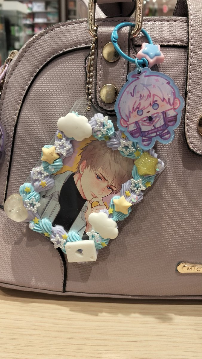Kotone Hoshizawa✨🐰🤍 (@kotonehoshizawa) on Twitter photo Updated my Xavier Photocard again ehe 🥰💕
What a perfect fit to my bag 🥹 TY again <a href="/_RAAlliance/">Random Artist ✨</a> Super WUV your Xavier Photocard gurlies! Will collect more merch soon 🥰
#LoveandDeepspace #LADS #ladstwt #Xavier #haul #fanmerch #anikanik Updated my Xavier Photocard again ehe 🥰💕
What a perfect fit to my bag 🥹 TY again <a href="/_RAAlliance/">Random Artist ✨</a> Super WUV your Xavier Photocard gurlies! Will collect more merch soon 🥰
#LoveandDeepspace #LADS #ladstwt #Xavier #haul #fanmerch #anikanik