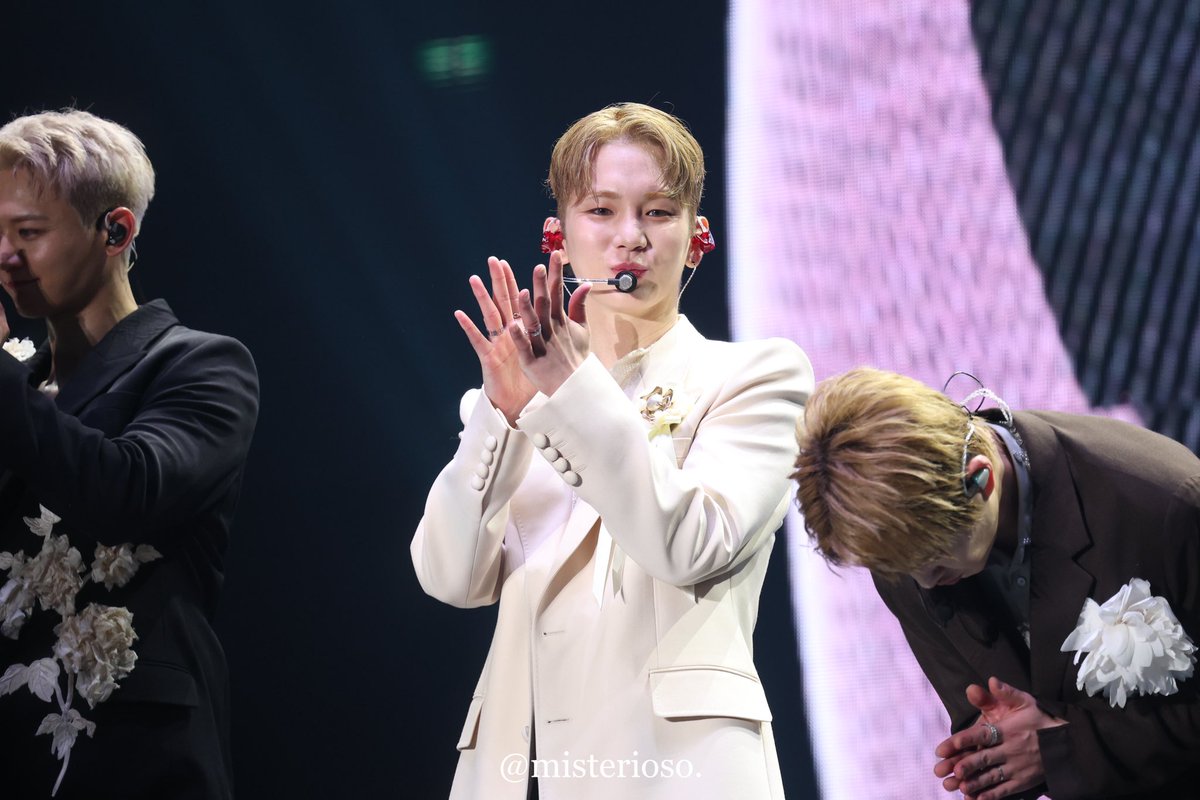 239_misterioso's tweet photo. 250525 기범이🍰
#KEY #키 #기범 #SHINee #샤이니 https://t.co/97JqXT9m9Y