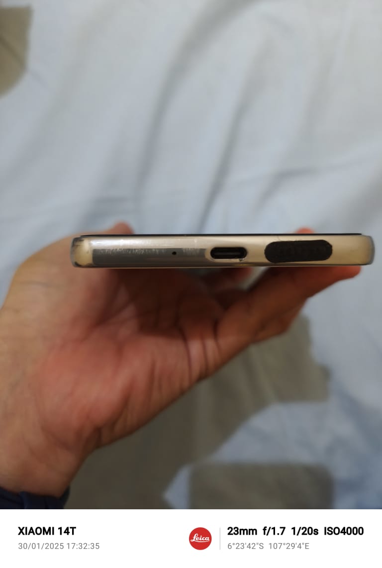 nizasm's tweet photo. @ezash #KhilafClubMei

Wts samsung A73 256/8Gb
Lancar jaya semua, no minus kamera sound sidik jari aman. Lecet pemakaian sesuai di foto. Foto ke 4 speaker pake dust cover bukan lecet ya 🙏🏻

Kelengkapan unit only. Harga 3jt nego, dom Karawang https://t.co/9oNU9bGCtc