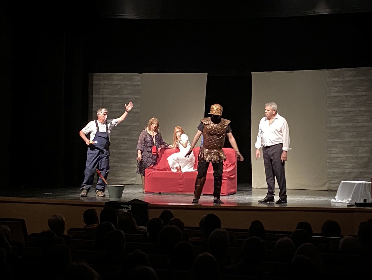 ❤️ Ayer arropábamos a nuestra compañera, secretaria de Cultura y directora del grupo de teatro La Tarima Alto Guadiato, <a href="/MAngelesPozuelo/">Mª Angeles Pozuelo</a>, en la puesta en escena de la obra “La Valentía, en #PeñarroyaPueblonuevo.

#PSOEConLaCultura #Teatro #Cultura