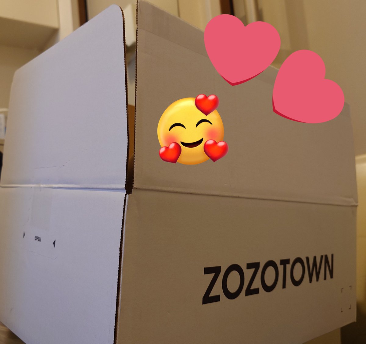 nina5_67's tweet photo. 白箱届きました♡
いつもZOZOTOWNさま、お世話になっております😊🙏🏻🩷

#ZOZOWEEK箱CP
#ZOZOTOWN https://t.co/5SFeVFHZYU