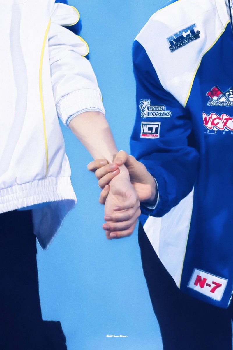 2Pigs (@ihave2pigs) on Twitter photo 250525
๐คฒ๐ป
#์ง์ฑ #JISUNG #์ฒ๋ฌ #CHENLE 
#์ง์ฒ #SungChen #chenji   #NCT #NCTDREAM
#ํ๋์ฒ๋
์ง 250525
๐คฒ๐ป
#์ง์ฑ #JISUNG #์ฒ๋ฌ #CHENLE 
#์ง์ฒ #SungChen #chenji   #NCT #NCTDREAM
#ํ๋์ฒ๋
์ง