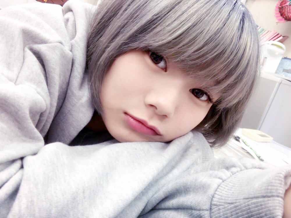 2019年付近。活動者でもなんでもないのにあまりにも自撮りが多くて整理がつらい。