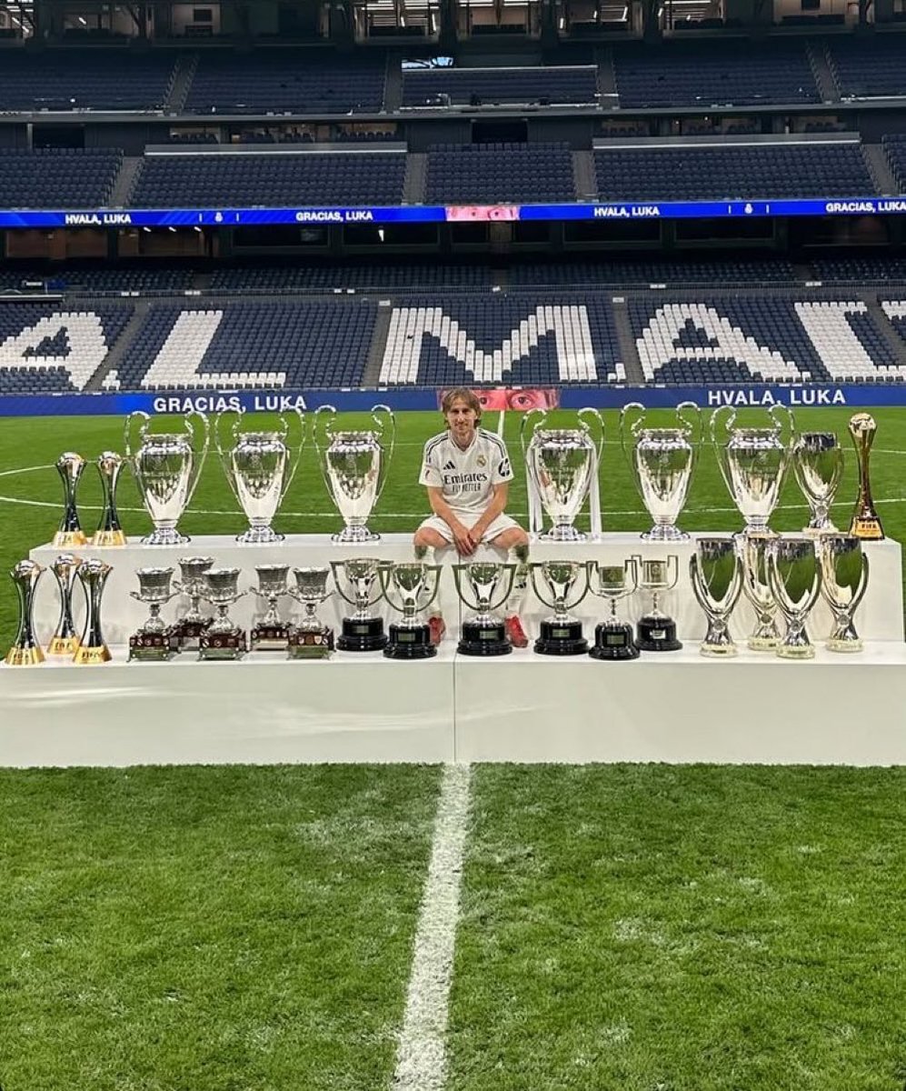 ico_madrid's tweet image. ビッグイヤーが一番多いのバグだろw