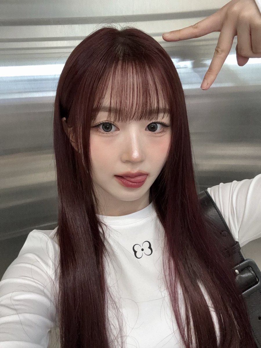 nmixxpics_'s tweet photo. 250525 🐻🫧 (1/2) https://t.co/5MG2ZtDhI0