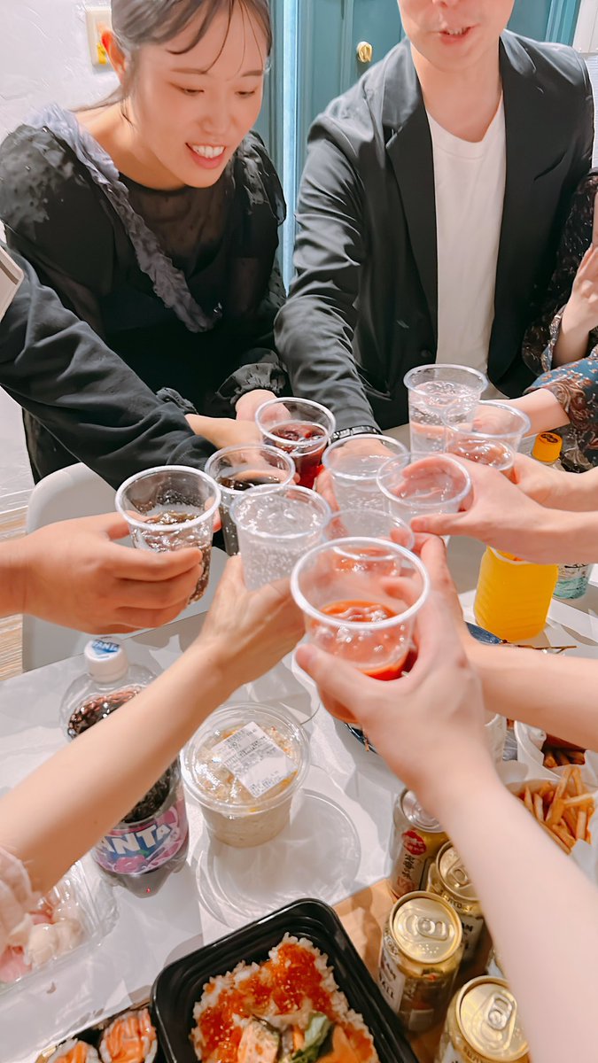 ちゃんと打ち上げをして、また会えると信じて🍸✨
お疲れ様でした😌