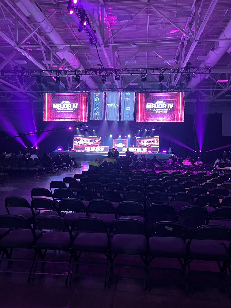 ImFitty's tweet image. #DreamHackDallas has been amazing! The #CDL2025 MAJOR IV was such a cool experience! From watching the majors at home, to being part of the chants was definitely a check off my list ✅