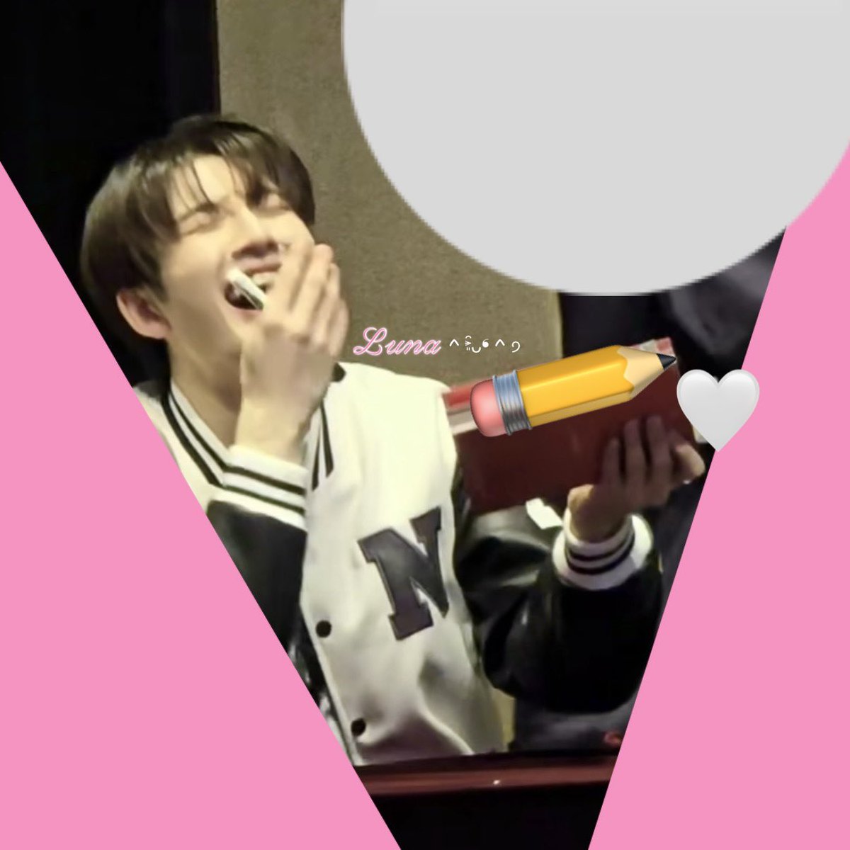 gllitteringly's tweet image. late but HAPPY BIRTHDAY JUNPYO !! Have a blessed one ❤️‍🔥 it’s always so fun to meet you &amp;amp; I’m glad I made you laugh everytime wlsksks let’s party when we meet again yassss 🥳💕

#준베데이_BDAY #JUNBAEDAY_BDAY 
#NouerA #누에라 #JUNPYO #준표
#HAPPYJUNPYODAY