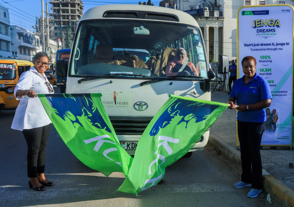 KCBInKenya's tweet photo. Chasing home ownership dreams in Mombasa and Kilifi!🏡🌴 A big thank you to everyone who joined us for KCB Mortgages' property Bus Tour in Mombasa and Kilifi counties.
#JengaDreamsNaKCB #ForPeopleForBetter #KCBDevelopersClub https://t.co/PZcxOKnVng