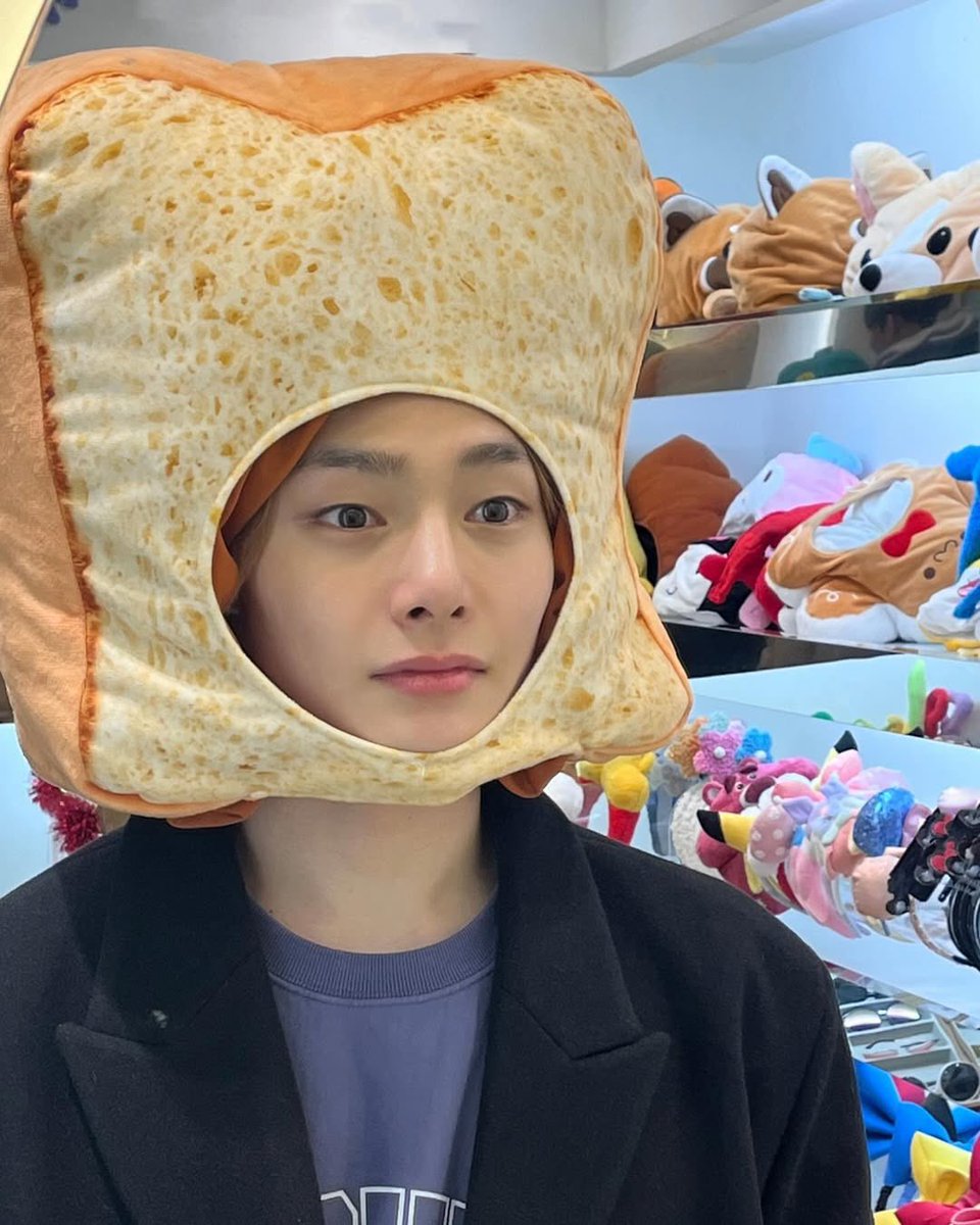 みんなと仲良くなりたいのでdmでお話してくれる人反応ください~😻🎶♥️